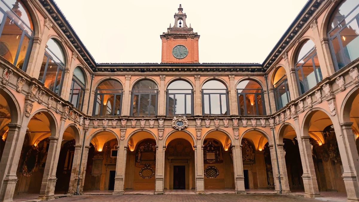 facciata dell'università di bologna